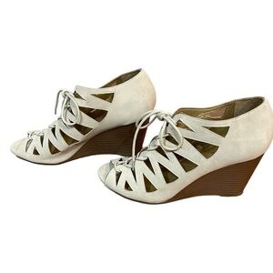 Maurices Taupe/bone gladiator style wedge sandals